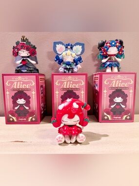 Alice Dark Fairy Tale Blind Box Set of 4 Figures
